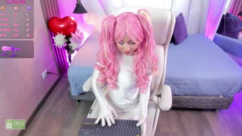 Snapshot of charloottee_1 chatting on February 4, 2025, 6:14 am Char 3  Lets go for the 100 Thumb-Up   online show from February 4, 2025, 6:14 am