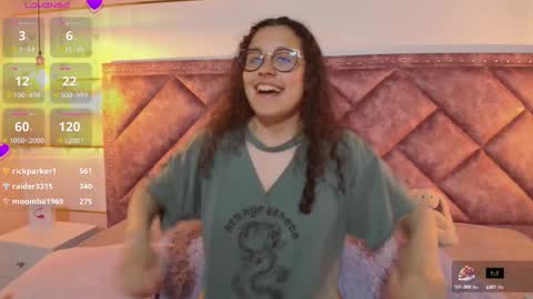 Snapshot of charlote__miller chatting on February 25, 2025, 11:11 pm You honey online show from February 25, 2025, 11:11 pm