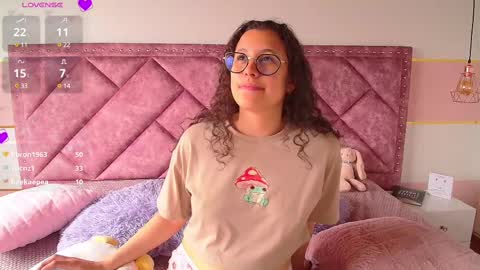 Snapshot of charlote__miller chatting on February 27, 2025, 2:43 pm You honey online show from February 27, 2025, 2:43 pm