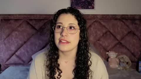 Snapshot of charlote__miller chatting on September 14, 2025, 11:20 am You honey online show from September 14, 2025, 11:20 am