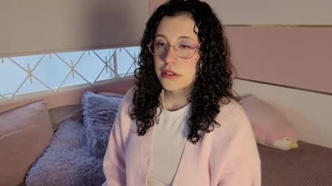 Snapshot of charlote__miller chatting on September 30, 2025, 12:10 pm You honey online show from September 30, 2025, 12:10 pm