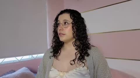 Snapshot of charlote__miller chatting on October 20, 2025, 11:43 am You honey online show from October 20, 2025, 11:43 am