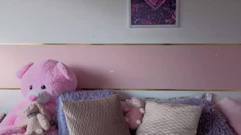 Snapshot of charlote__miller chatting on November 23, 2025, 12:38 pm You honey online show from November 23, 2025, 12:38 pm