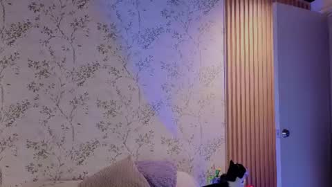Snapshot of charlote__miller chatting on July 9, 2026, 11:25 am You honey online show from July 9, 2026, 11:25 am