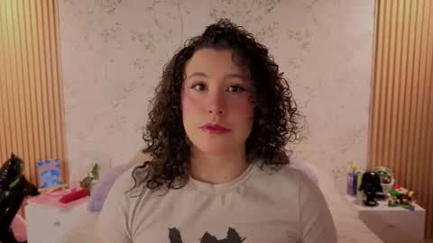 Snapshot of charlote__miller chatting on July 16, 2026, 11:16 am You honey online show from July 16, 2026, 11:16 am