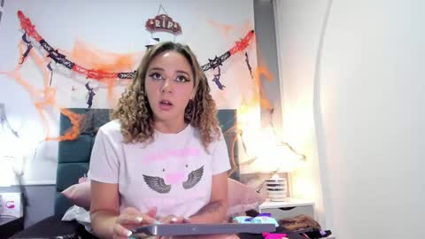 Charlott online show from October 24, 2025, 7:10 pm