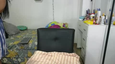 Snapshot of charlotte_027 chatting on December 22, 2025, 3:36 am charlotte_027 online show from December 22, 2025, 3:36 am