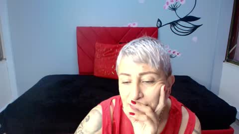 CHARLOTTE GRAY online show from November 10, 2025, 12:15 pm