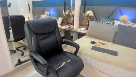 Charlotte online show from January 18, 2025, 2:12 pm