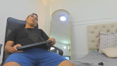 charlottte y dante online show from January 14, 2026, 4:51 am