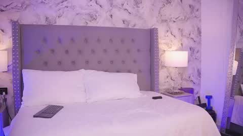 Charlotte online show from February 7, 2026, 1:09 am