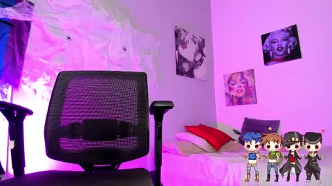 Charlie  online show from October 8, 2025, 4:32 am