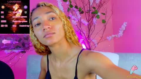 CHARLOTTE online show from November 11, 2025, 11:32 am