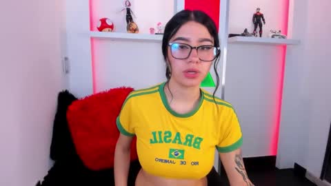 Snapshot of charlotte_millers_ chatting on November 29, 2025, 10:02 pm Charlotte online show from November 29, 2025, 10:02 pm