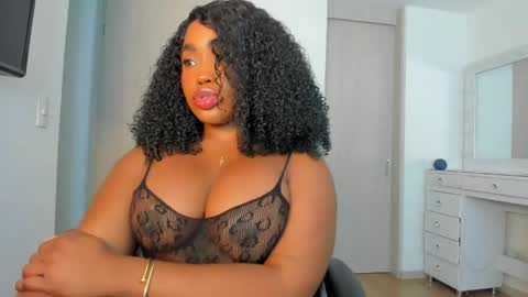 Yuli online show from April 13, 2026, 6:08 am