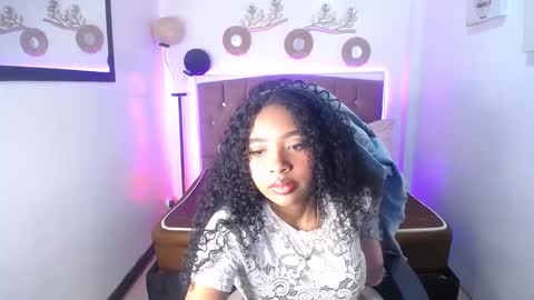 Snapshot of charlotte_walker1 chatting on March 10, 2025, 2:06 am charlotte_walker1 online show from March 10, 2025, 2:06 am