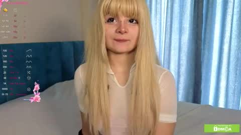 charlotte_wxw online show from November 27, 2025, 9:00 am