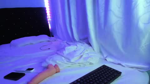 charlotte_xc online show from March 6, 2025, 1:05 am