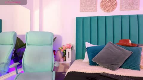 Charlotte Brandt online show from April 2, 2026, 7:44 pm