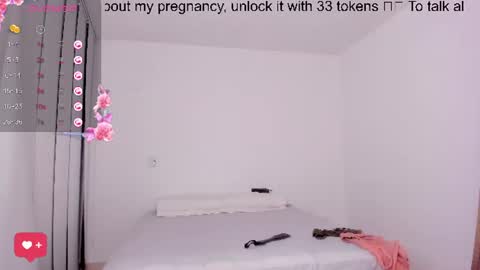 Snapshot of charlottecamgirls chatting on June 14, 2026, 2:24 am Katherine online show from June 14, 2026, 2:24 am