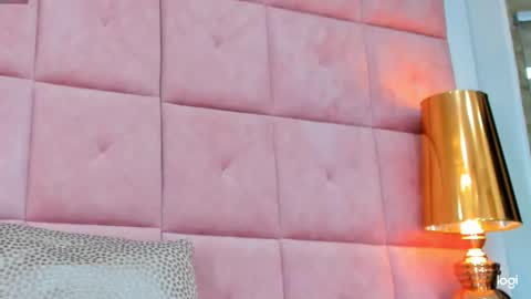 ANDRE online show from March 6, 2025, 4:49 pm