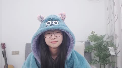 Charlotte online show from January 3, 2025, 10:19 pm