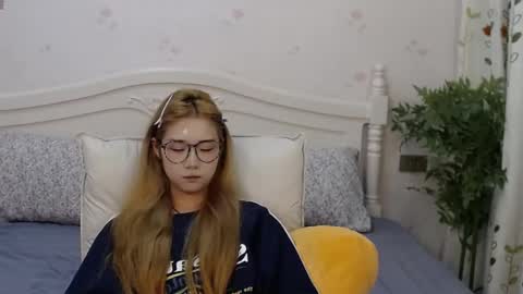 Charlotte online show from October 19, 2025, 2:40 pm