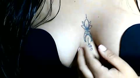 charlottequeen_21 online show from March 12, 2026, 12:11 pm