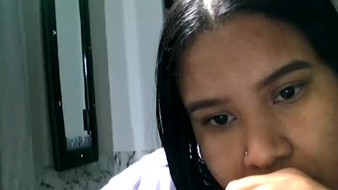 charlottequeen_21 online show from July 1, 2026, 1:18 am