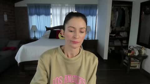 Charlotte online show from October 22, 2025, 8:41 pm