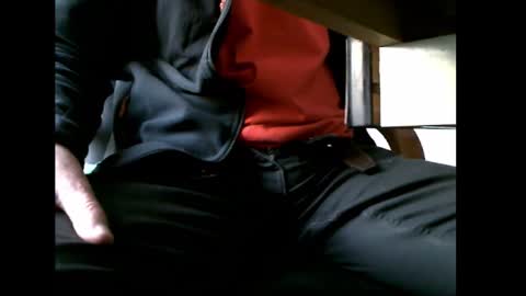 Snapshot of charly052 chatting on February 28, 2025, 3:48 pm charly052 online show from February 28, 2025, 3:48 pm