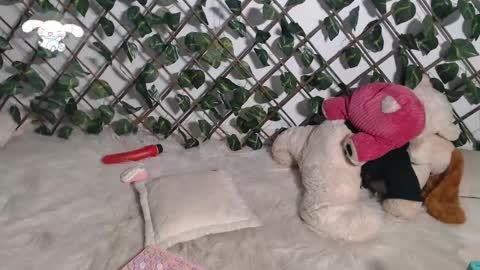 charly_evans60 online show from March 5, 2025, 2:46 am