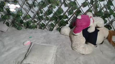 charly_evans60 online show from March 7, 2025, 6:57 am