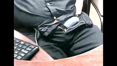 charmeur2672 online show from November 19, 2025, 10:59 am