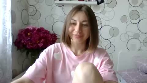 Snapshot of charming__chick chatting on June 14, 2026, 12:29 pm charming__chick online show from June 14, 2026, 12:29 pm