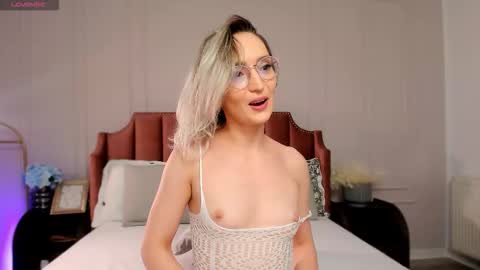  Annye   online show from October 3, 2025, 10:51 pm