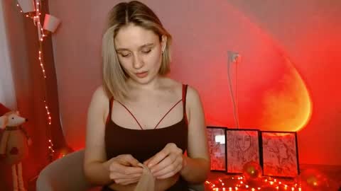 Snapshot of charming_beauty chatting on January 17, 2025, 6:36 am Michelle online show from January 17, 2025, 6:36 am