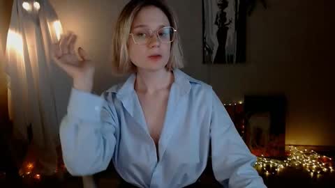 Snapshot of charming_beauty chatting on October 27, 2025, 4:16 am Michelle online show from October 27, 2025, 4:16 am