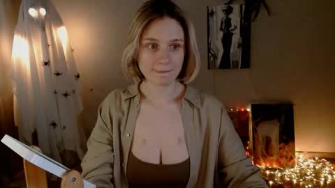 Snapshot of charming_beauty chatting on November 3, 2025, 5:09 am Michelle online show from November 3, 2025, 5:09 am