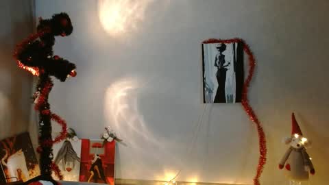 Snapshot of charming_beauty chatting on January 6, 2026, 3:32 am Michelle online show from January 6, 2026, 3:32 am