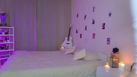 Kaylee online show from October 10, 2025, 3:55 pm