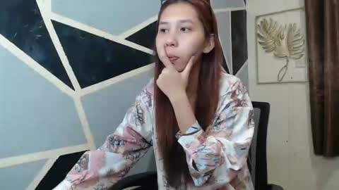 Charm online show from October 12, 2025, 2:27 pm