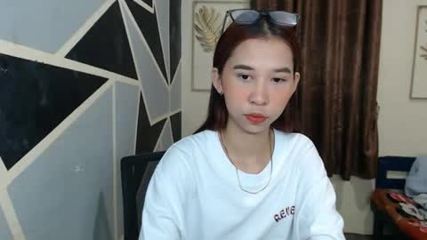 Charm online show from October 25, 2025, 3:29 pm