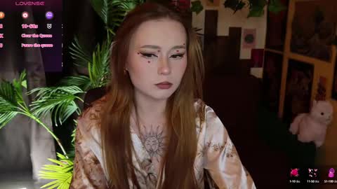 Snapshot of charming_lilly chatting on February 9, 2025, 6:33 am Lissa online show from February 9, 2025, 6:33 am