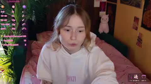 Snapshot of charming_lilly chatting on February 21, 2025, 11:55 am Lissa online show from February 21, 2025, 11:55 am