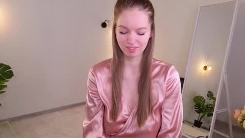Snapshot of charming_ruru chatting on March 8, 2026, 5:55 am Ruru online show from March 8, 2026, 5:55 am