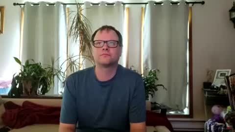 Snapshot of charmingatom chatting on June 13, 2026, 6:17 pm charmingatom online show from June 13, 2026, 6:17 pm