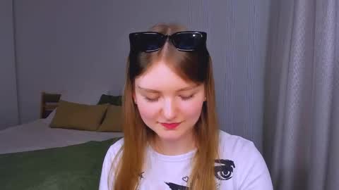 Snapshot of charminglookeva chatting on May 14, 2026, 3:46 am Im Eva online show from May 14, 2026, 3:46 am
