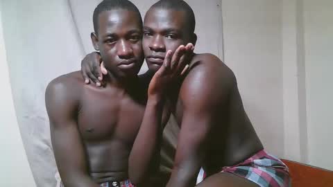 charmzboy online show from November 6, 2025, 2:29 pm