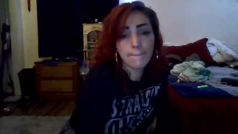 chas1989estelle online show from March 5, 2026, 3:35 am